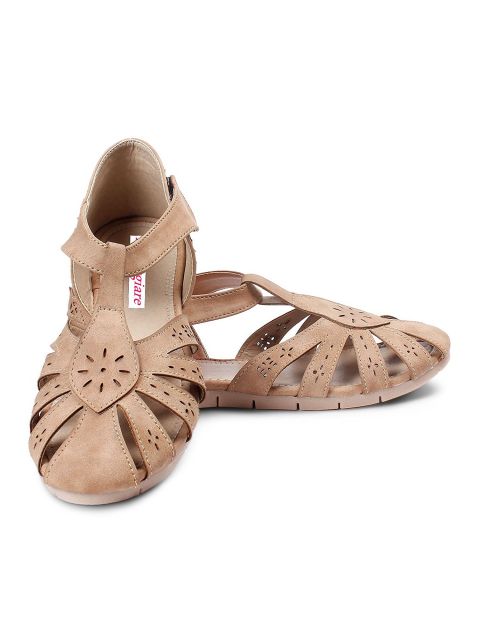 Meriggiare Women Beige Synthetic Flats